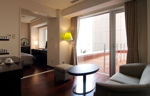 Libraryhotel Higashi-Nibancho Сендай Экстерьер фото